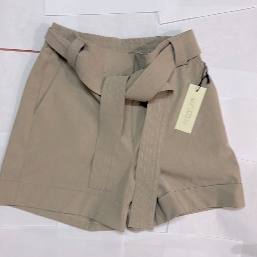 NWT Rachel Zoe CLASSIC Beige Khaki Shorts  size M